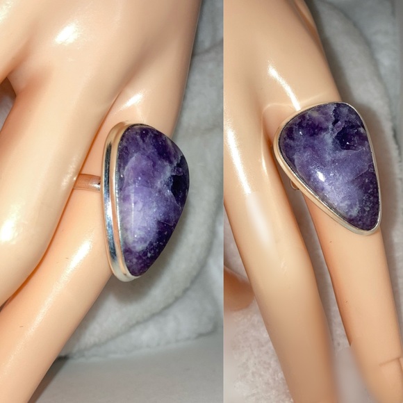 Natural Amethyst Gemstone Handmade Triangle Cut Ring - Picture 3 of 7